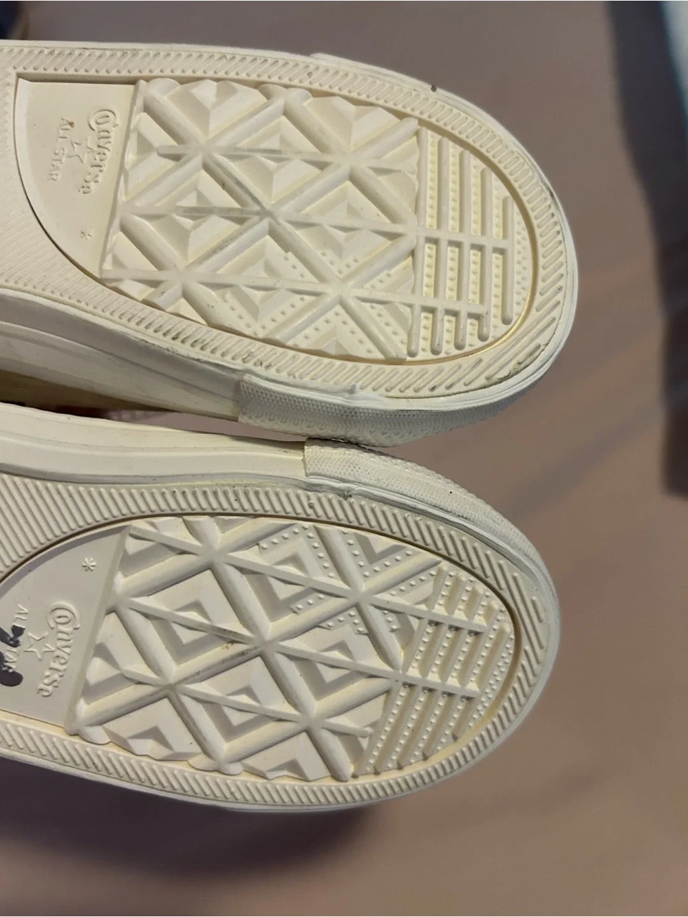 Converse Kids White Glitter Lace-Up Sneakers